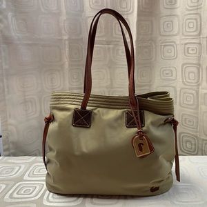 Dooney & Bourke Tote
